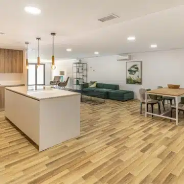 Luxurious groundfloor apartment in the beachfront residential complex The Edge, Estepona Picture 18