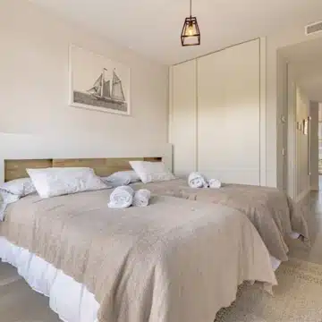 Luxurious groundfloor apartment in the beachfront residential complex The Edge, Estepona Picture 9