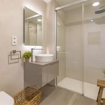 Luxurious groundfloor apartment in the beachfront residential complex The Edge, Estepona Picture 10