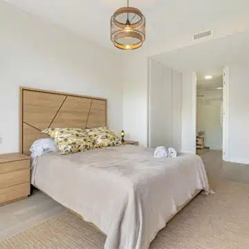 Luxurious groundfloor apartment in the beachfront residential complex The Edge, Estepona Picture 11