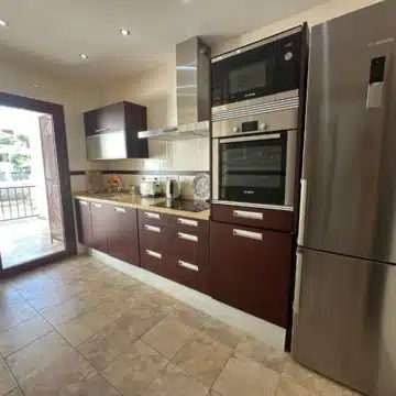 Location Location Location! Superb 3 Bedroom Townhouse, Close to Amenities and  Walking distance to the Beach Picture 10