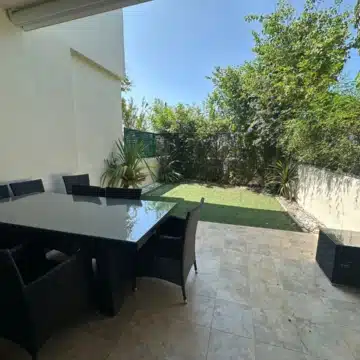 Location Location Location! Superb 3 Bedroom Townhouse, Close to Amenities and  Walking distance to the Beach Picture 13