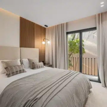 Meticulously renovated townhouse with sea views in La Quinta Hills, Benahavís Picture 16