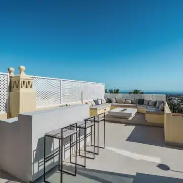 Meticulously renovated townhouse with sea views in La Quinta Hills, Benahavís Picture 28