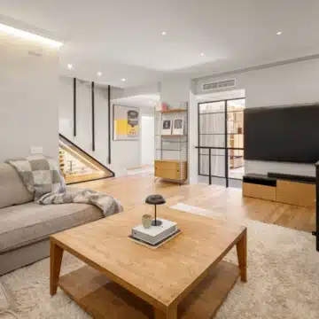Refurbished Andalusian-style townhouse nestled in the prestigious area of Marbella Golden Mile Picture 8