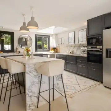 Refurbished Andalusian-style townhouse nestled in the prestigious area of Marbella Golden Mile Picture 5