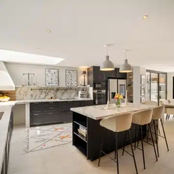Refurbished Andalusian-style townhouse nestled in the prestigious area of Marbella Golden Mile Picture 10