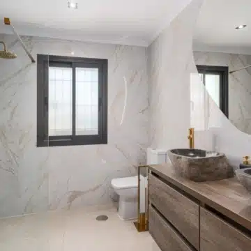 Spacious 6-bedroom villa in Altos del Rodeo residential enclave, Nueva Andalucia Picture 18