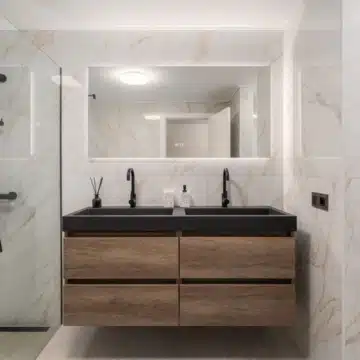 Spacious 6-bedroom villa in Altos del Rodeo residential enclave, Nueva Andalucia Picture 22