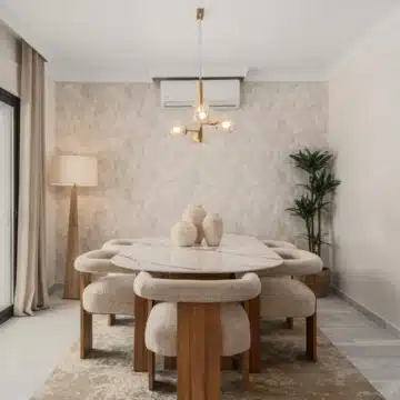 Spacious 6-bedroom villa in Altos del Rodeo residential enclave, Nueva Andalucia Picture 1