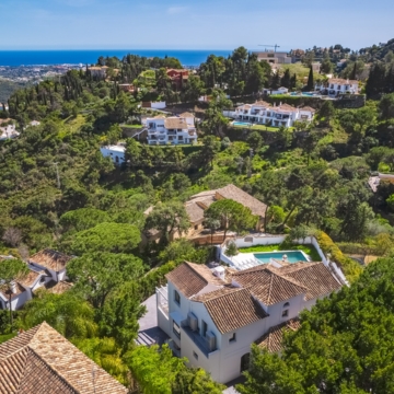 Renovated luxury villa boasting breathtaking sea views in El Madroñal, Benahavís Picture 19