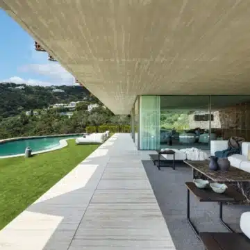 Majestic villa with cutting edge design offering sweeping panoramic sea views in El Madroñal, Benahavís Picture 11