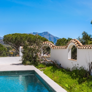Renovated luxury villa boasting breathtaking sea views in El Madroñal, Benahavís Picture 6