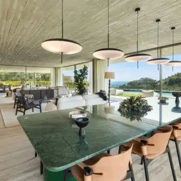 Majestic villa with cutting edge design offering sweeping panoramic sea views in El Madroñal, Benahavís Picture 17