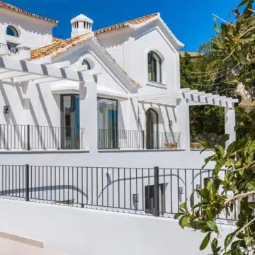Renovated luxury villa boasting breathtaking sea views in El Madroñal, Benahavís Picture 49