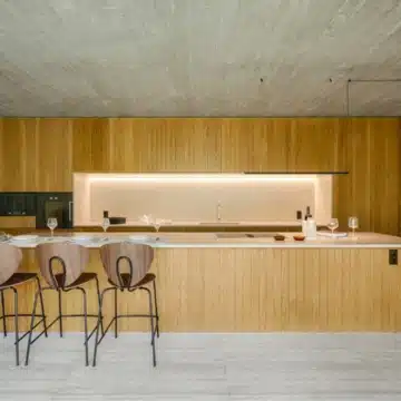 Majestic villa with cutting edge design offering sweeping panoramic sea views in El Madroñal, Benahavís Picture 7