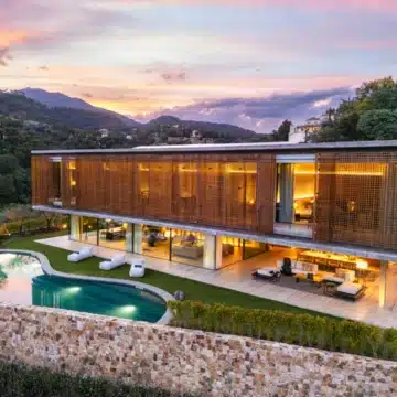 Majestic villa with cutting edge design offering sweeping panoramic sea views in El Madroñal, Benahavís Picture 22