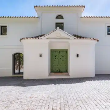 Renovated luxury villa boasting breathtaking sea views in El Madroñal, Benahavís Picture 54