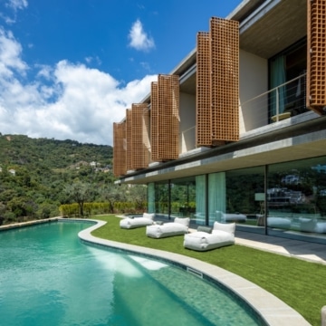 Majestic villa with cutting edge design offering sweeping panoramic sea views in El Madroñal, Benahavís Picture 27