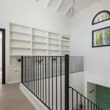 Renovated luxury villa boasting breathtaking sea views in El Madroñal, Benahavís Picture 9