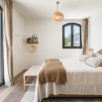 Renovated luxury villa boasting breathtaking sea views in El Madroñal, Benahavís Picture 55