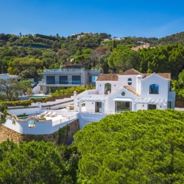 Renovated luxury villa boasting breathtaking sea views in El Madroñal, Benahavís Picture 28