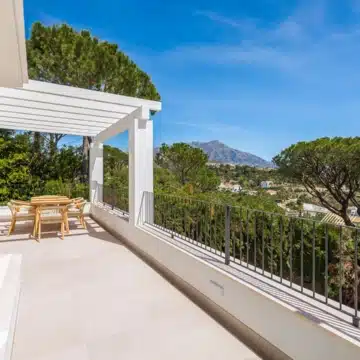 Renovated luxury villa boasting breathtaking sea views in El Madroñal, Benahavís Picture 57