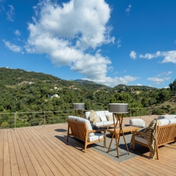 Majestic villa with cutting edge design offering sweeping panoramic sea views in El Madroñal, Benahavís Picture 46