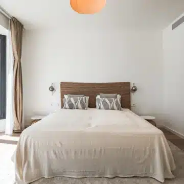 Renovated luxury villa boasting breathtaking sea views in El Madroñal, Benahavís Picture 34