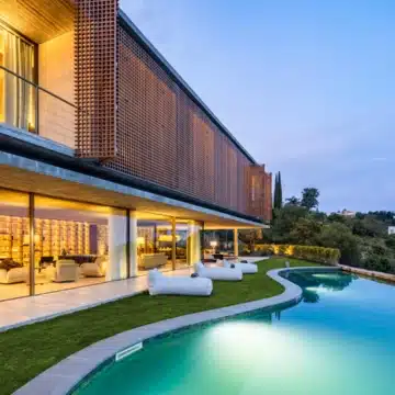 Majestic villa with cutting edge design offering sweeping panoramic sea views in El Madroñal, Benahavís Picture 56