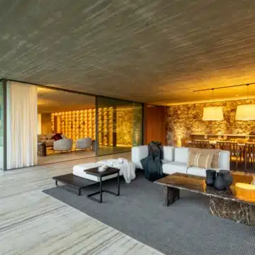 Majestic villa with cutting edge design offering sweeping panoramic sea views in El Madroñal, Benahavís Picture 16