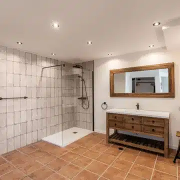 Beautiful 3-bedrooms villa surrounded by natural views in Forest Hills, Estepona Picture 10