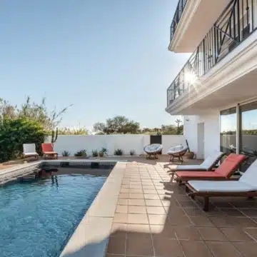 Beautiful 3-bedrooms villa surrounded by natural views in Forest Hills, Estepona Picture 1