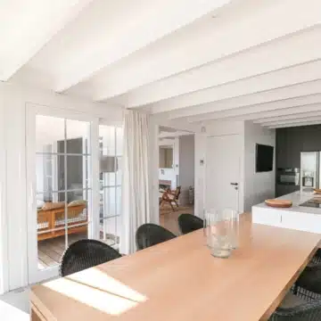 Charming villa with sweeping mountain views in the serene residential enclave of La Alqueria, Benahavís Picture 3