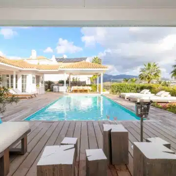 Charming villa with sweeping mountain views in the serene residential enclave of La Alqueria, Benahavís Picture 28