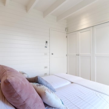 Charming villa with sweeping mountain views in the serene residential enclave of La Alqueria, Benahavís Picture 23