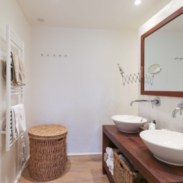 Charming villa with sweeping mountain views in the serene residential enclave of La Alqueria, Benahavís Picture 24