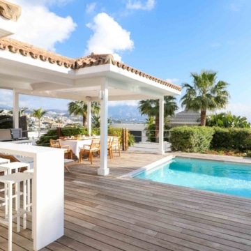 Charming villa with sweeping mountain views in the serene residential enclave of La Alqueria, Benahavís Picture 37