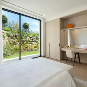 Brand-new modern villa in the exclusive gated community of Los Flamingos, Benahavís Picture 21
