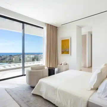 Brand-new modern villa in the exclusive gated community of Los Flamingos, Benahavís Picture 2