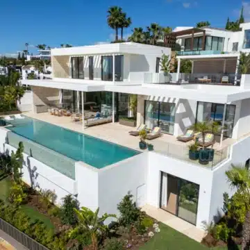 Brand-new modern villa in the exclusive gated community of Los Flamingos, Benahavís Picture 31