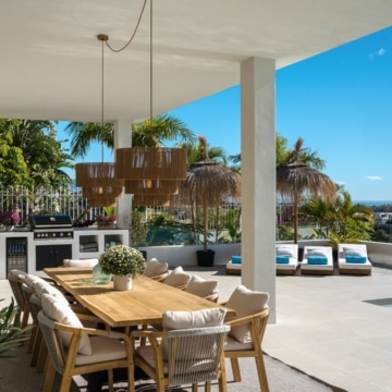 Remarkable villa within the prestigious gated community of Los Flamingos, Benahavis Picture 17