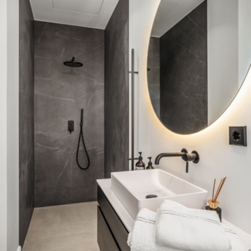 Remarkable villa within the prestigious gated community of Los Flamingos, Benahavis Picture 42