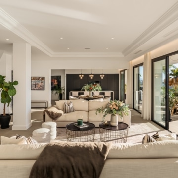 Remarkable villa within the prestigious gated community of Los Flamingos, Benahavis Picture 11