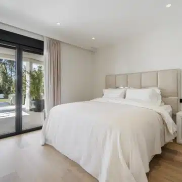 Modern villa with amazing sea views in Nagüeles, Marbella Golden Mile Picture 23
