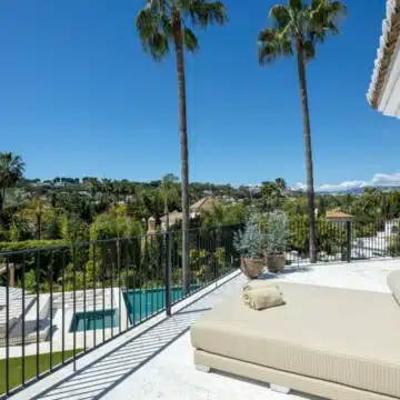 Magnificent 5-bedroom luxury villa nestled in the heart of Nueva Andalucía, Marbella Picture 21