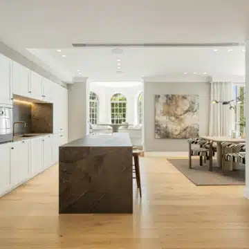 Magnificent 5-bedroom luxury villa nestled in the heart of Nueva Andalucía, Marbella Picture 23