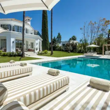 Magnificent 5-bedroom luxury villa nestled in the heart of Nueva Andalucía, Marbella Picture 25