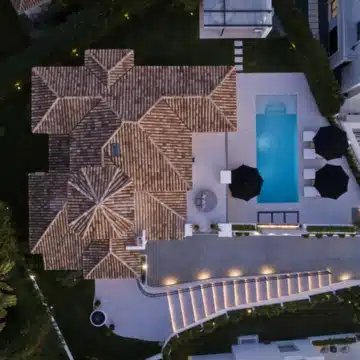 Magnificent Andalusian villa with breathtaking panoramic views of the golf course in Nueva Andalucia Picture 23
