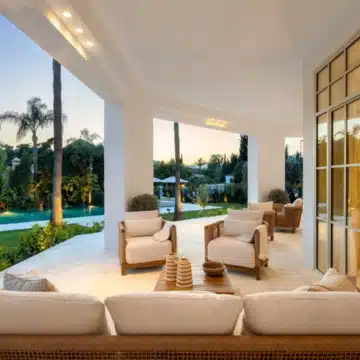 Magnificent 5-bedroom luxury villa nestled in the heart of Nueva Andalucía, Marbella Picture 29